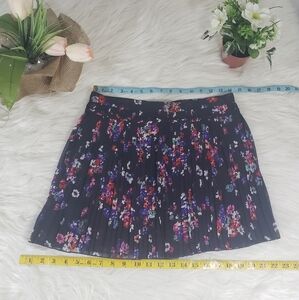 NWT American eagle outfitters floral skirt sz 6